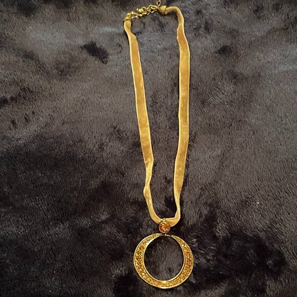 LC Lauren Conrad Cinnamon Stone Crystals Circle Pendant Choker - Picture 3 of 3